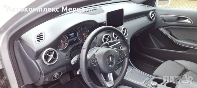Mercedes-Benz A 180 7G-DCT, снимка 5 - Автомобили и джипове - 36183419