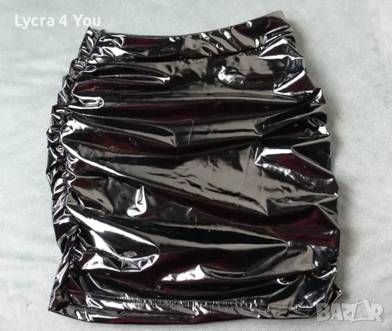 S черна лачена пола , снимка 1