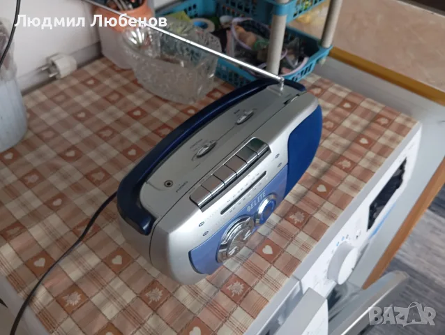 Малък радиокасетофон , снимка 3 - Радиокасетофони, транзистори - 55877195