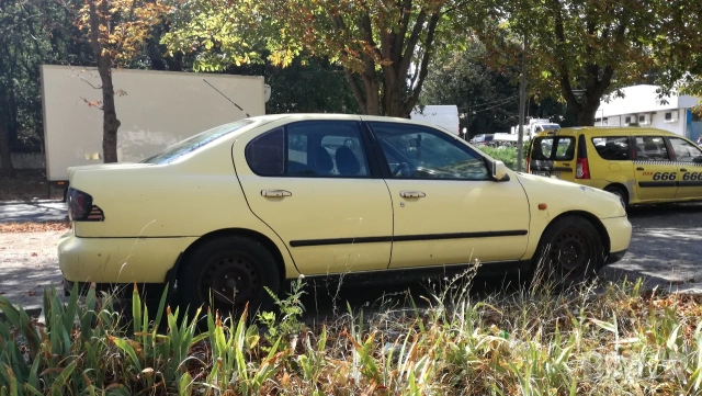 Продавам на части Нисан Примера п11 2.0 тд - 2001 г.