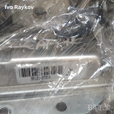 Компютър за Kia Carens  2.0 crdi 39121-27310 