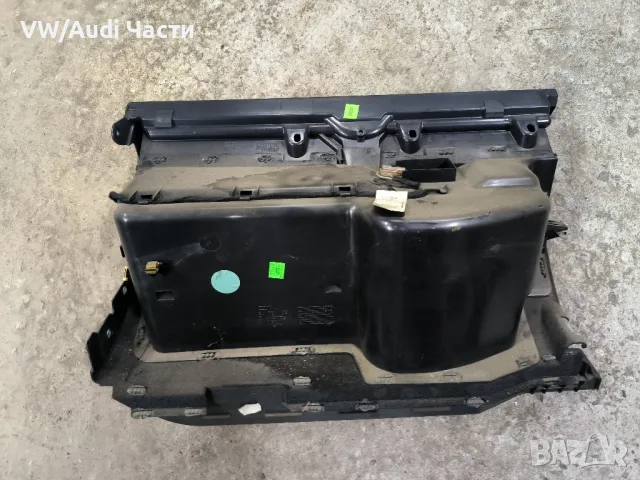 Жабка за Ауди А3 С3 Audi A3 S3 8L 8L1857095, снимка 3 - Части - 48147641