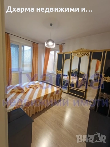 Продавам тристаен апартамент в център, снимка 5 - Апартаменти - 53394206