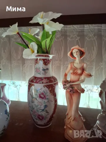 Порцеланова ваза, снимка 1