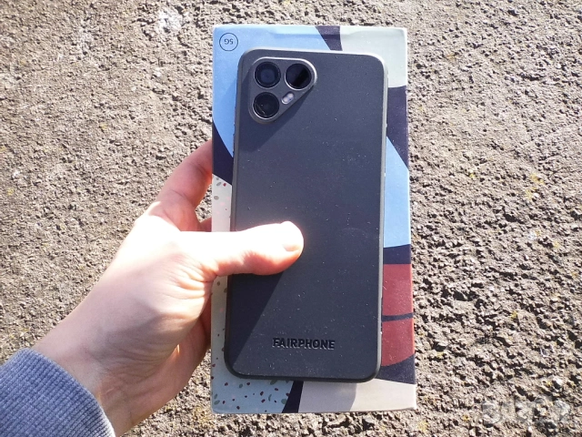 Fairphone 4 Dual SIM, 128GB, 6GB RAM, 5G, Сив [Custom Rom], снимка 2 - Други - 53648894