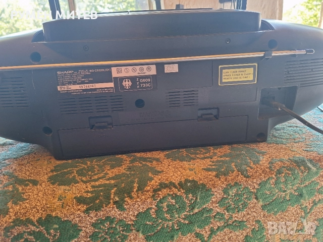 Радио касетофон Sharp, снимка 6 - Радиокасетофони, транзистори - 51541353