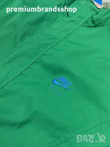 Nike vintage ветровка M размер , снимка 2 - Спортни дрехи, екипи - 47696848
