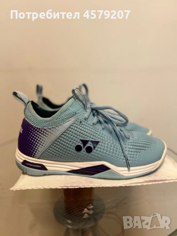 Професионални спортни обувки Yonex, снимка 2 - Дамски ежедневни обувки - 53213077