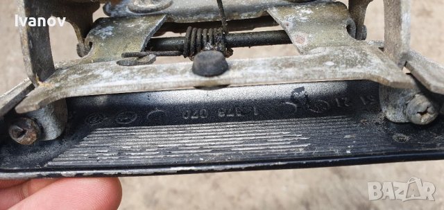 Външна дръжка лява шофьорска врата бмв е30 купе , снимка 7 - Части - 40526270