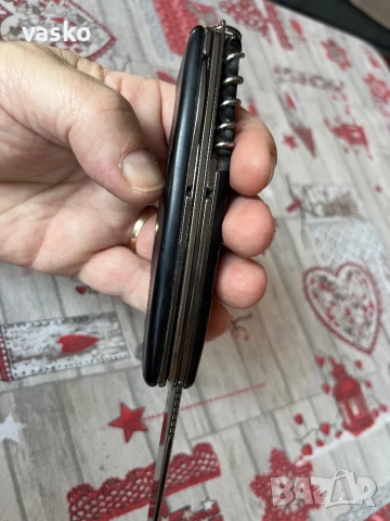 Victorinox onyx black, снимка 8 - Ножове - 52944211