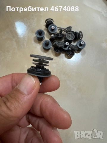 Щипки корите вратите Ваг Груп Vag Grup 1лв. броя 7L6868243 6Q0868297 6Q0868243 4H0868243, снимка 8 - Части - 52735447