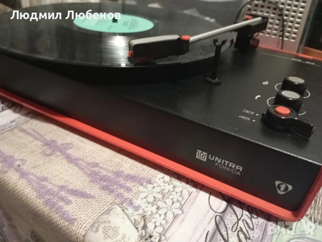 Малък преносим грамофон Unitra от 1977г., снимка 3 - Грамофони - 53373369
