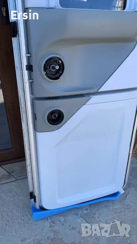 Оригинална врата за  Каравана KNAUS SPORT Монтажни размери 172/60 Цена 1250.00 лева, снимка 6 - Къмпинг мебели - 49240560