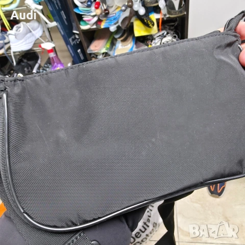 Adidas Дамска чанта Mini Airl, снимка 3 - Чанти - 53522765