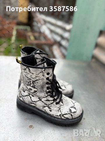 Обувки, снимка 2 - Маратонки - 53077848