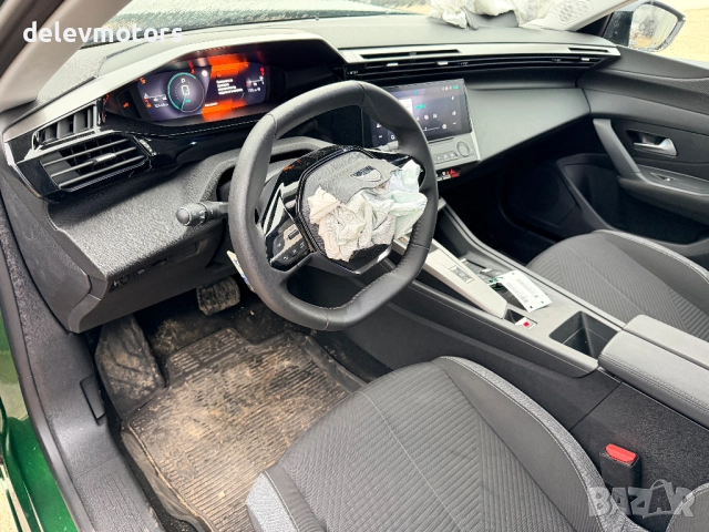 Peugeot 308 (P5), 1.2 Pure Tech 131 кс., двигател HNS, ск. кутия АТN8 автоматик, 12 000 km., 2024 г., снимка 10 - Автомобили и джипове - 52697292