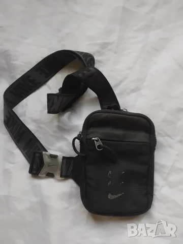 NIKE - 100% оригинална мъжка чантичка, снимка 4 - Чанти - 56202089