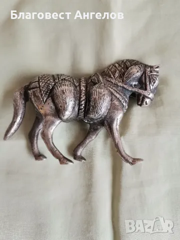 Статуетка на магаре 