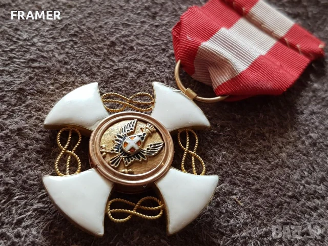 Златен 18К Италиански Орден на Короната Виктор Емануил III 1900 1946 злато, снимка 5 - Антикварни и старинни предмети - 51172741