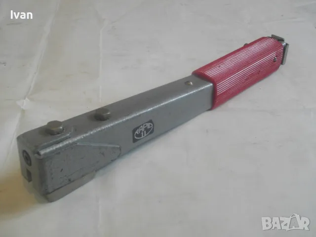 RAPID MADE IN SWEDEN ШВЕДСКИ ОРИГИНАЛЕН РЪЧЕН ТАКЕР ЗА СКОБИ 10мм Старо качество Като нов Масивен , снимка 12 - Други инструменти - 47875961