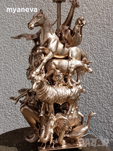 Лампа ​"Единство" , символ на хармонията между човека и животните. , снимка 3 - Настолни лампи - 52712644