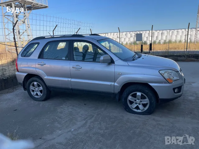 Kia Киа 2.2 с дясен волан, снимка 4 - Автомобили и джипове - 56041790