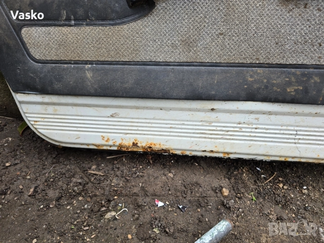 Продавам Врати Сузуки Самурай, снимка 10 - Части - 52259325