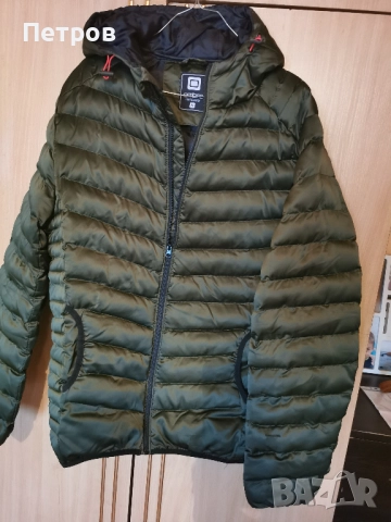 Дамско яке олекотено маслено зелен металик,с качулка.Размер М.60 лева.Може коментар на цената., снимка 2 - Якета - 52299608