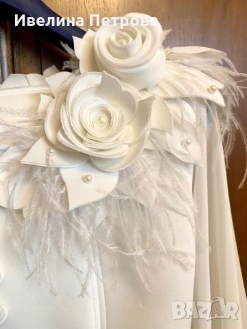 Дизайнерско сако с пера от какаду, снимка 2 - Сака - 36100967