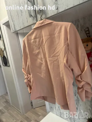 Дамско късо сако, снимка 3 - Сака - 47922011