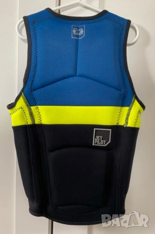 Най-добрите висок клас жилетки за джет,уейкборд,кайт и др.водни спортове, снимка 10 - Водни спортове - 28891351