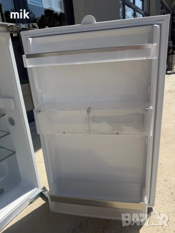 Малък хладилник Сименс за пълно вграждане, снимка 3 - Хладилници - 51590152