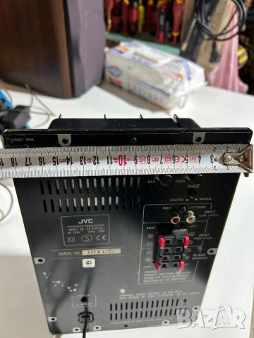 Усилвател за субуфер JVC, снимка 3 - Ресийвъри, усилватели, смесителни пултове - 53053418