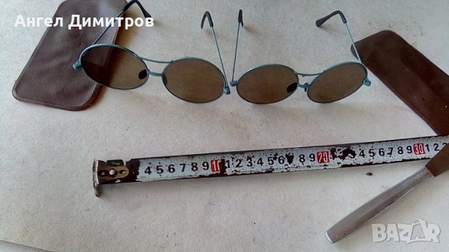 Два броя соц слънчеви очила нови с метални рамки 