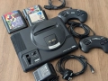 Конзола Sega Mega Drive - два контролера и 4 дискети., снимка 1