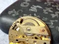 МЕХАНИЗЪМ от РЯДЪК СТАР ШВЕЙЦАРСКИ ДЖОБЕН ЧАСОВНИК с ПОРЦЕЛАНОВ РИМСКИ ЦИФЕРБЛАТ 49645, снимка 12