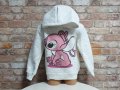 Нов детски суичър с дигитален печат Розов Стич (Stitch) в цвят бял меланж, снимка 5