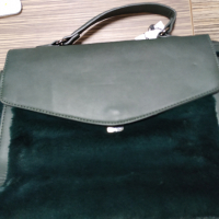 Дамска чанта еко кожа и велур, снимка 1 - Чанти - 36249712