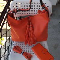 Страхотна дамска чанта и портмоне в оранжев цвят , снимка 6 - Чанти - 41565993