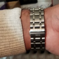 Продавам часовник Tissot courtier Quartz, снимка 2 - Мъжки - 38899274