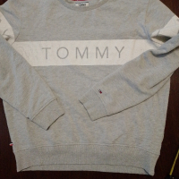Блуза Tommy Hilfiger , снимка 1 - Блузи с дълъг ръкав и пуловери - 44586726