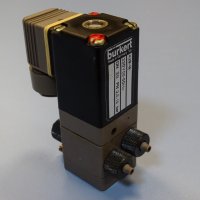 Пневматичен разпределител Burkert 420-G solenoid valve, снимка 1 - Резервни части за машини - 40620496