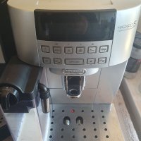 Кафемашина  Delonghi , снимка 2 - Кафемашини - 40995698