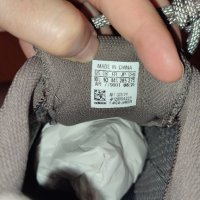 Adidas Yeezy Boost 700 V2 Mauve, US 10,5, EU - 44/ и 2/3 (DEADSTOCK), снимка 5 - Спортни обувки - 41125385