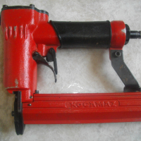 KOCAMAZ KT30-Професионален Пневматичен Такер/Пистолет Дърводелски-Пирони/Скоби-На Въздух-Отличен, снимка 3 - Други инструменти - 36346886