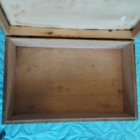 Стара дървена кутия, снимка 5 - Антикварни и старинни предмети - 42133841
