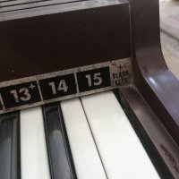 Електрически акорд орган Magnus 300 от 1960 г. , снимка 6 - Други - 41708139
