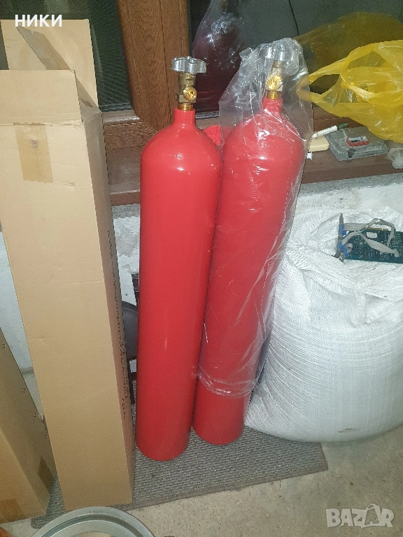продавам бутилки за технически газове, снимка 1