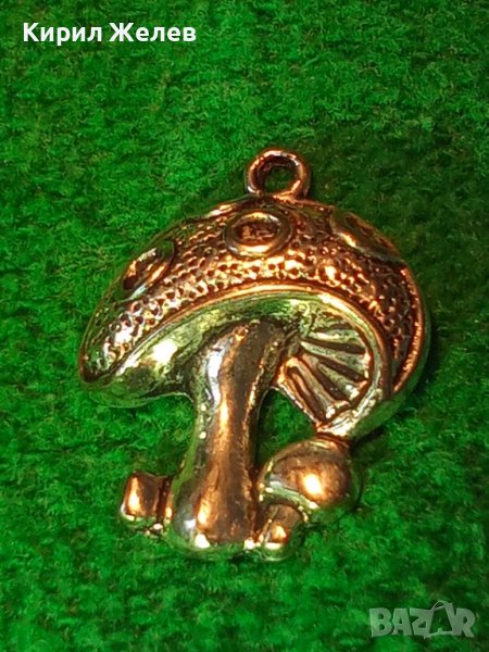 ФИГУРАЛЕН СРЕБЪРЕН с БЯЛА ПОЗЛАТА АРТ МЕДАЛЬОН - ГЪБКА 37419, снимка 1