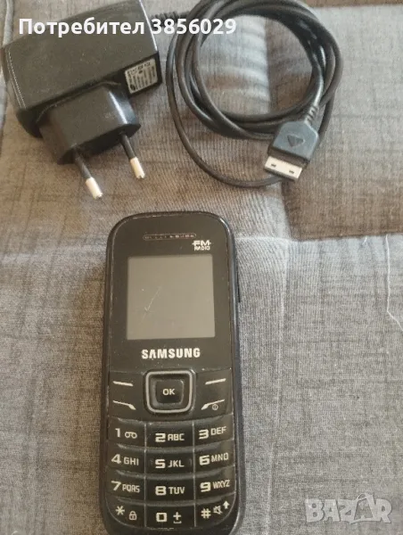 CSM телефон Samsung със зарядно, снимка 1